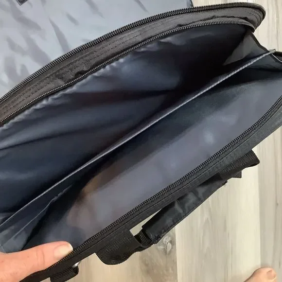 NWOT KENSINGTON BLACK LAPTOP BAG * - Picture 6 of 7